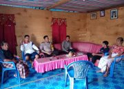 Sambangi Warganya, Bhabinkamtibmas Desa Bonto Sinala Sampaikan Pesan Kamtibmas