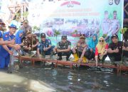 Tanam Mangrove di Tongke-tongke Sinjai, Bentuk Peduli Polri Akan Kelestarian Lingkungan