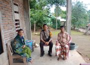 Bhabinkamtibmas Desa Bonto Tengnga Sambangi Warga Lansia, Berikan Motivasi Hidup