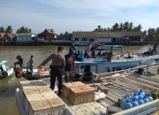Personil Satuan Polairud Polres Sinjai Patroli Dialogis di Pelabuhan Cappa Ujung