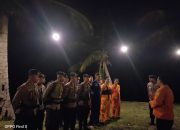 Sinergitas Brimob Batalyon C Pelopor dengan Basarnas Bone Evakuasi Nelayan di Perairan Bajoe