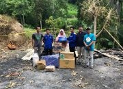 Dinas Sosial dan TKSK Sinjai Barat Beri Sejumlah Bantuan ke Korban Kebakaran