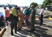 Cegah Penyebaran Corona, Masyarakat yang Tiba di Pelabuhan Cappa Ujung Diperiksa Kesehatannya