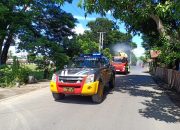 Polres Sinjai Bersama Damkar Melakukan Penyemprotan Disinfektan