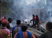 Ketua 99 Community Indonesia Bantu Korban Kebakaran di Pude