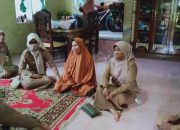 Dharma Wanita Persatuan Kunjungi Anggotanya yang Sakit