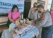 Bersama Ketua Bhayangkari, Kapolres Sinjai Bhakti Sosial di Pulau Sembilan