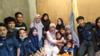 Humanikom Unismuh Makassar Salurkan Donasi Kepada Balita Memiliki Kelainan Anus