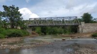Jembatan Permanen Baru di Kalamisu Dibangun Bupati ASA, Guru dan Siswa Semringah