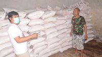 Pengecer di Sinjai Pastikan Jual Pupuk Bersubsidi Sesuai HET Ke Petani