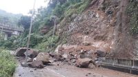 Longsor Disekitar Jembatan Layang, Akses Jalan Poros Bone-Maros Terganggu