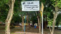 Spanduk Penolakan Pembangunan Bumi Perkemahan di Tahura Kembali Bertebaran di Sinjai