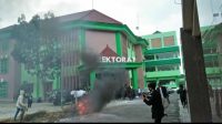 Pertanyakan Profesionalitas Rektor, Mahasiswa IAIN Madura Gelar Unjuk Rasa