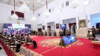Jokowi: Proyek yang Dikerjakan Pemerintah Baik Pusat Maupun Daerah Harus Menggunakan Produk Lokal