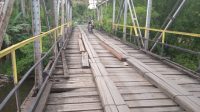 Warga Sering Soppeng Minta Kepada Pihak Terkait untuk Perbaiki Jembatannya