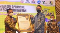 Peduli Media dan Insan Pers! Bupati Sinjai Terima Penghargaan Dari Serikat Media Siber Indonesia