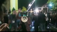 Ratusan Kader HMI Demo Paksa Masuk ke Arena Kongres di Surabaya