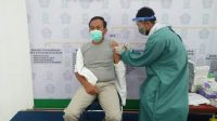 Ratusan Pegawai di Sinjai Disuntik Vaksin Corona di Lokasi Ini
