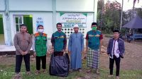 PAR Wahdah Islamiyah dan WIZ Sinjai Salurkan 720 Paket Ifthar