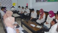 Sekdakab Sinjai Serahkan Zakat Fitrahnya ke Baznas
