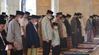 Bupati ASA Laksanakan Sholat Idhul Fitri di Mesjid Islamic Centre