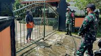 Komandan Koramil 17/Salam Kunjungi Warga Isolasi Mandiri
