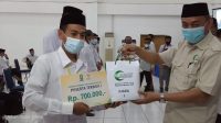 Bupati ASA Berikan Hadiah Uang Tunai Bagi Peserta Terbaik Training Baznas Sinjai