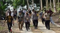 Danyon C Pelopor Sambut Wakapolda Sulsel di Wanua Ewako Desa Panyili Bone