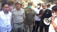 Anggota DPRD Sinjai Temui Langsung Warga Tolak Tambang di Baccara, Sore Ini RDP