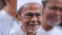Kabar Duka dari Jawa Timur, KH Nawawi Abdul Djalil Pengasuh Ponpes Sidogiri Wafat