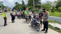 Kapolres Sinjai Bersama Penguna Jalan Doakan Korban Covid-19