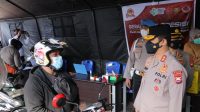 Kapolda Sulsel Tinjau Vaksinasi Drive Thru di Gerai Vaksin Presisi Polres Pelabuhan Makassar