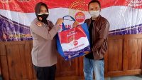 Pelaku Jasa Wisata Terdampak PPKM Darurat Terima Paket Bansos dari Polres Magelang
