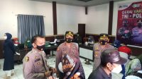 Kabag Ops dan Wakapolres Sinjai Pantau Vaksinasi Merdeka Lipu