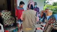 Baznas Sinjai Salurkan Bantuan Warga Penderita Tumor di Desa Pattalassang