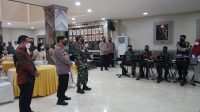 Kunjungan ke Makassar, Panglima TNI dan Kapolri Cek Petugas Tracer Covid-19