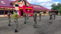 Personil Batalyon C Pelopor Tingkatkan Kekuatan Fisik dengan Rutin Senam Balok