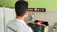 Peduli Sehat, Baznas Sinjai Kunjungi Warga Desa Pattongko di RSUD Sinjai