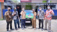 Kepala Sekolah di Sinjai Ini Terharu, Terima Mobil Hasil Undian BRI