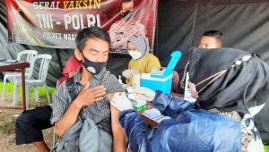 Polres Magelang Gelar Vaksinasi di SMK Negeri Salam