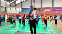Edukasi Kesehatan dan Kebugaran Melalui Diklat Senam PGRI