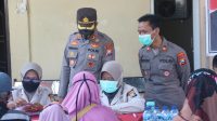 Polres Ngawi Kembali Serahkan Bantuan Tunai Bagi 285 Pedagang Kali Lima dan Warung