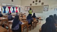 Hari Ke-4 Ops Zebra, Sat Lantas Polres Sinjai Beri Edukasi Pelajar di Sekolah