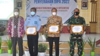 Korem 071/Wijayakusuma Terima Penghargaan Satker Terbaik Penyerapan Anggaran Tahun 2021