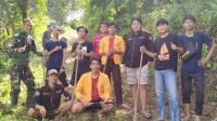 Babinsa Desa Puncak Bersama HMPS PGSD UNM Adakan Bakti Sosial di Kampung Boja