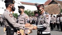 Berprestasi dan Berdedikasi, Enam Anggota Polres Magelang Kota Terima Penghargaan