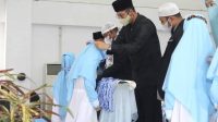 Bupati ASA Takjub Saat Kukuhkan Ratusan Santri Rumah Tahfidz Al-Furqon Bongki