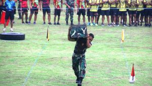 Prajurit Yonarmed 3/105 Tarik/NP Adu Fisik Dengan Crossfit Ala Naga Pakca