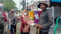 Ungkapan Rasa Syukur, Mahasiswa K3 Profesi UMSi di Disdik Sinjai Berbagi kepada Warga