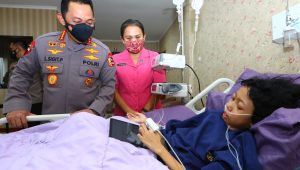 Penuhi Janji, Kapolri Jenguk Sinta Aulia di RS Polri